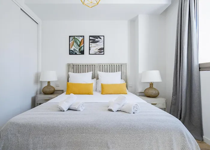 Feelathome Goya Apartments